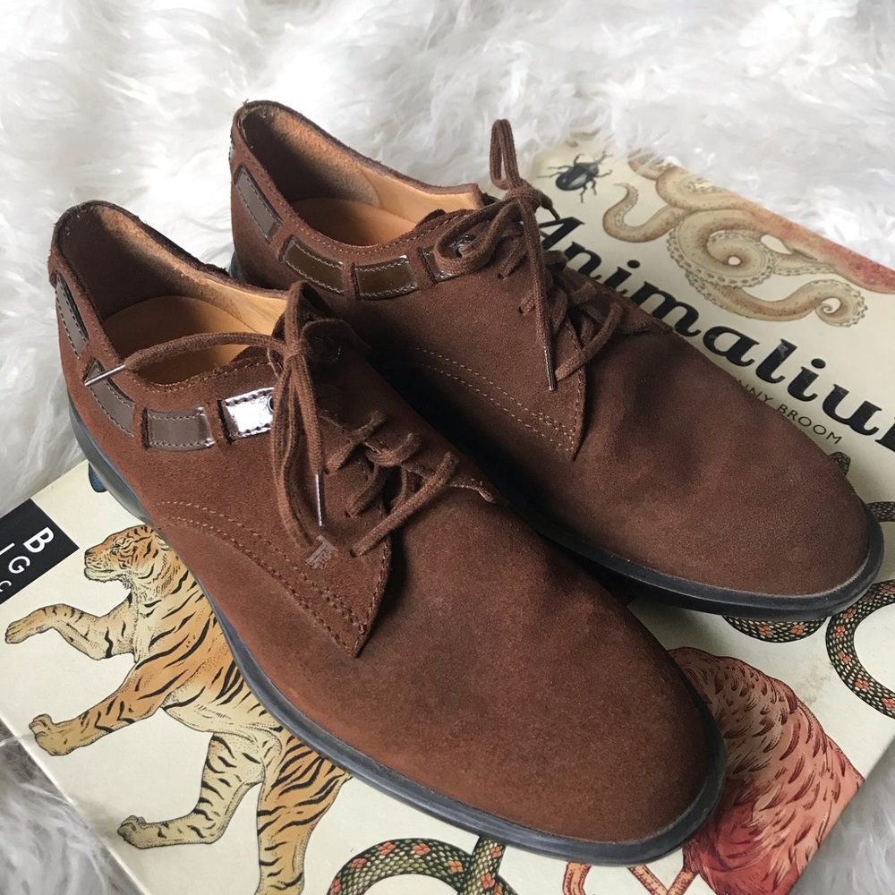 Tod’s brown suede lace up dress shoes‎